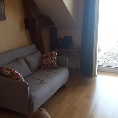 Apartment Face