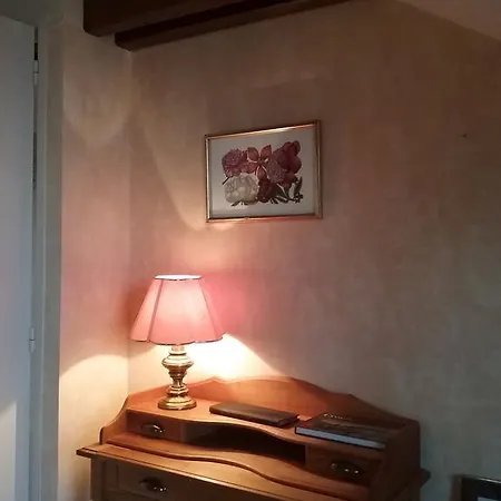 Apartment Face